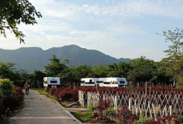 廣東清遠(yuǎn)源潭鎮(zhèn)新馬村兆田生態(tài)園驢道房車營(yíng)地