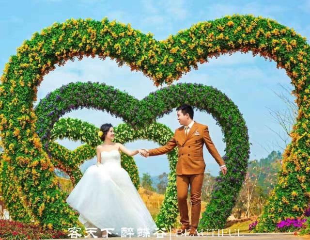 548元/2人！客天下水晶溫泉酒店（含溫泉，水上樂園，早餐，自助晚餐），送醉蝶谷門票